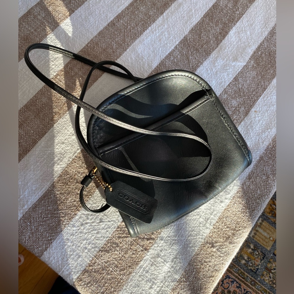 Vintage ‘99 COACH Abbie Black Leather Crossbody Bag Style No L9V-9017 - Picture 4 of 16